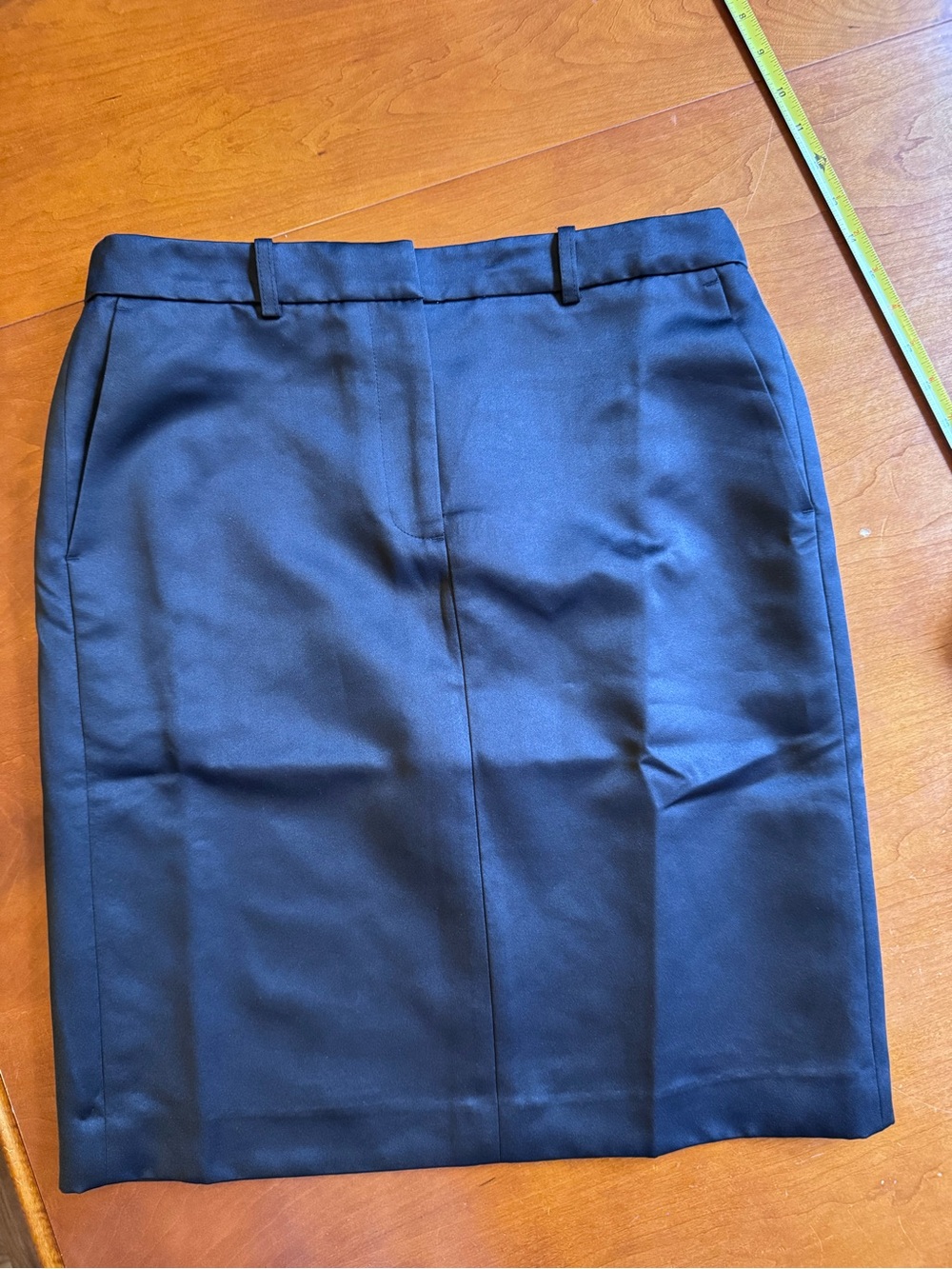 J Crew Black Satin Pencil Skirt Size 4 - Picture 11 of 12